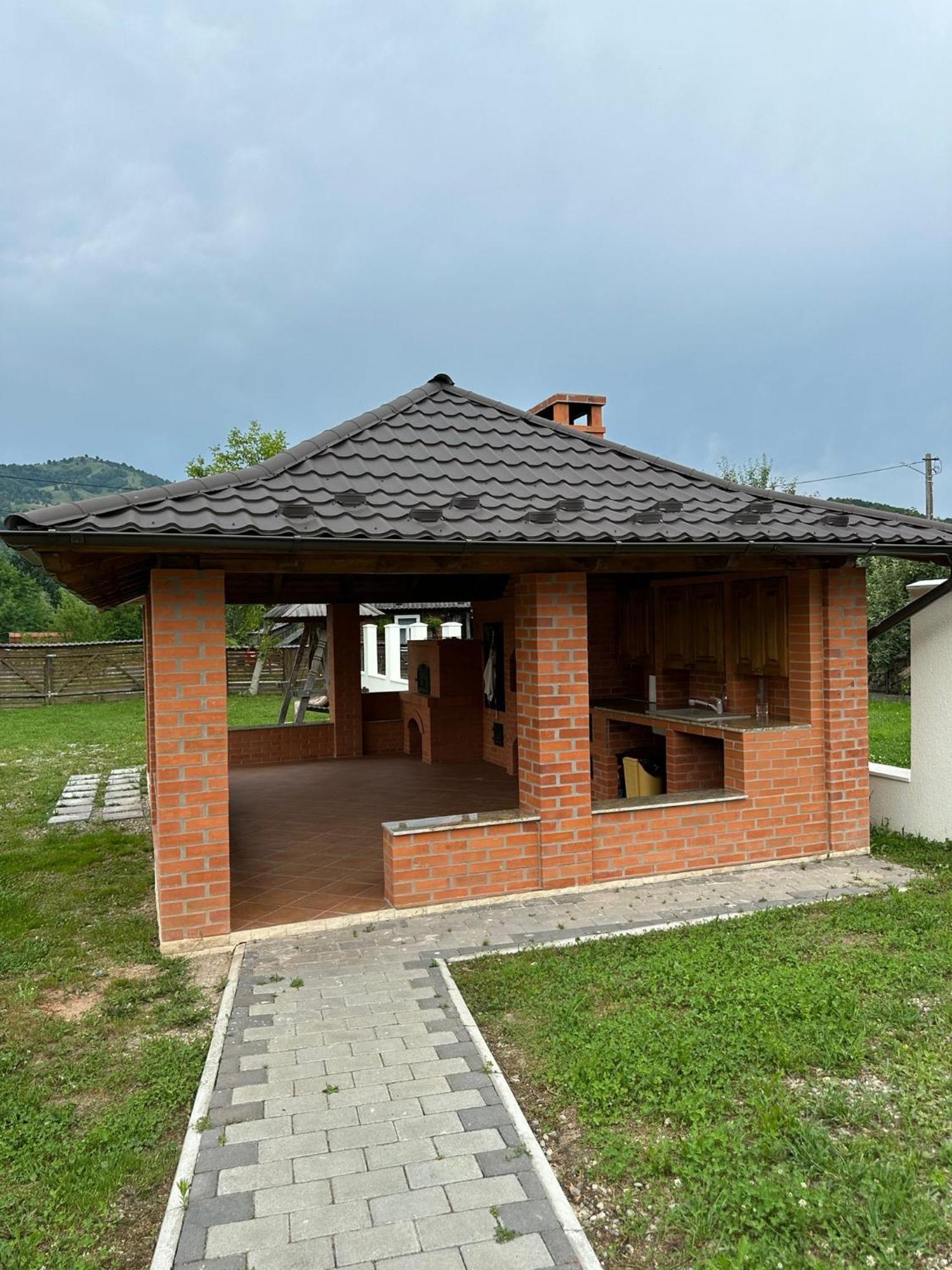 Casa Dacului Hotel Petrova Exterior photo